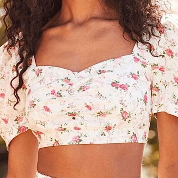 Lulus Cute Factor Floral Rose Print Puff Sleeve Crop Top large - Picture 1 of 9